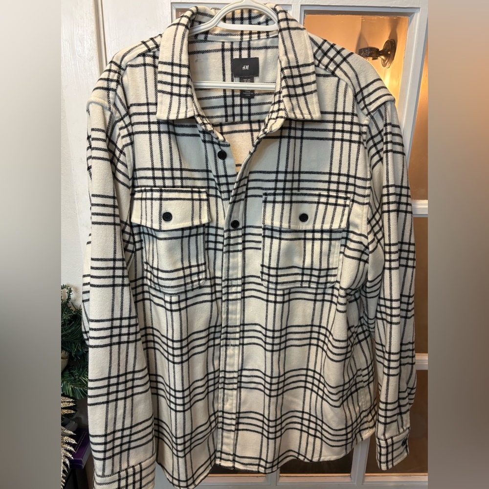 H&M shacket - Picture 1 of 2